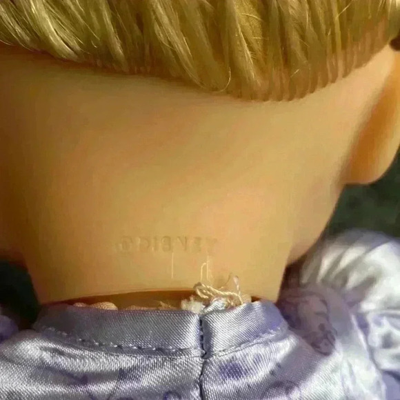 Disney Princess Royal  Rapunzel Cradle
Set Toys R Us Exclusive Complete - Picture 13 of 16